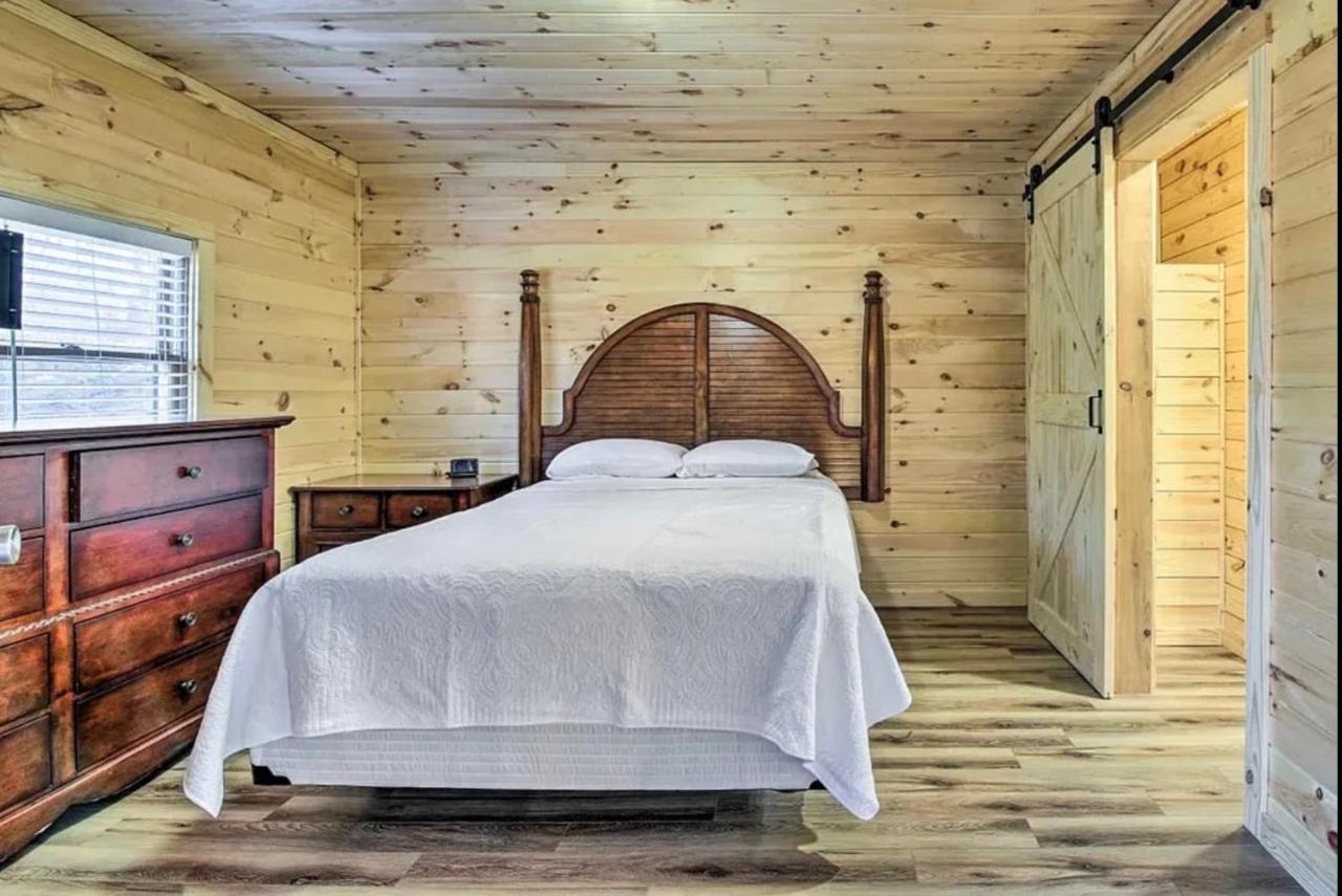 Smokey Mountain Hideaway Villa Gatlinburg Exterior photo